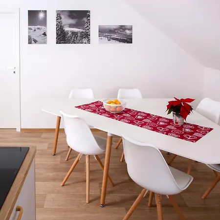 شقة Apartmany Mala Moravka